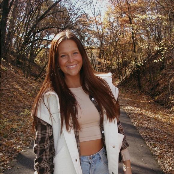 hillarygustafso